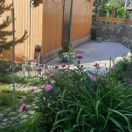 Family Hotell Dilijan Eksteriør bilde