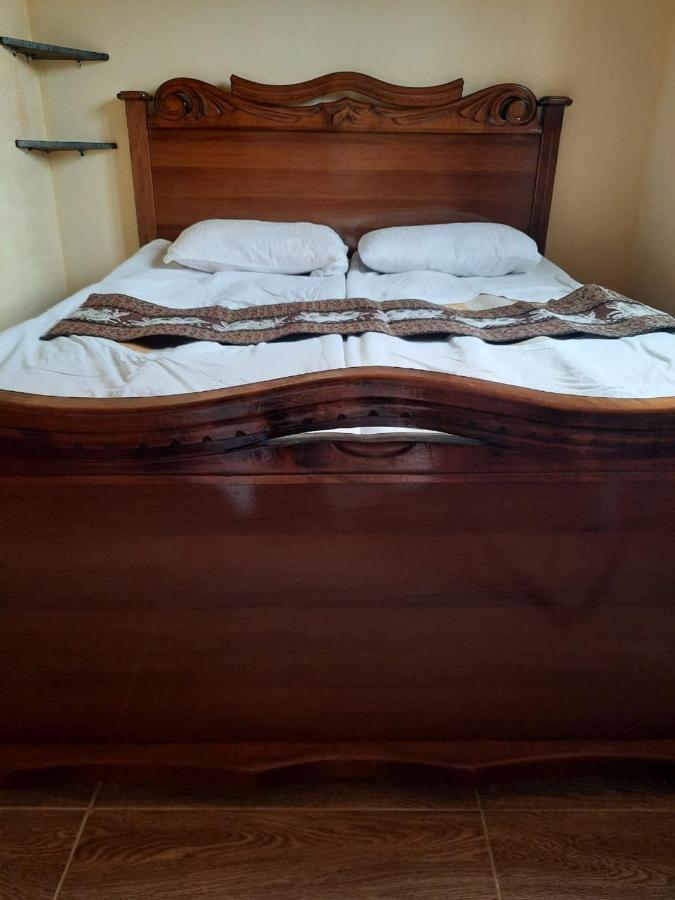 Family Hotell Dilijan Eksteriør bilde